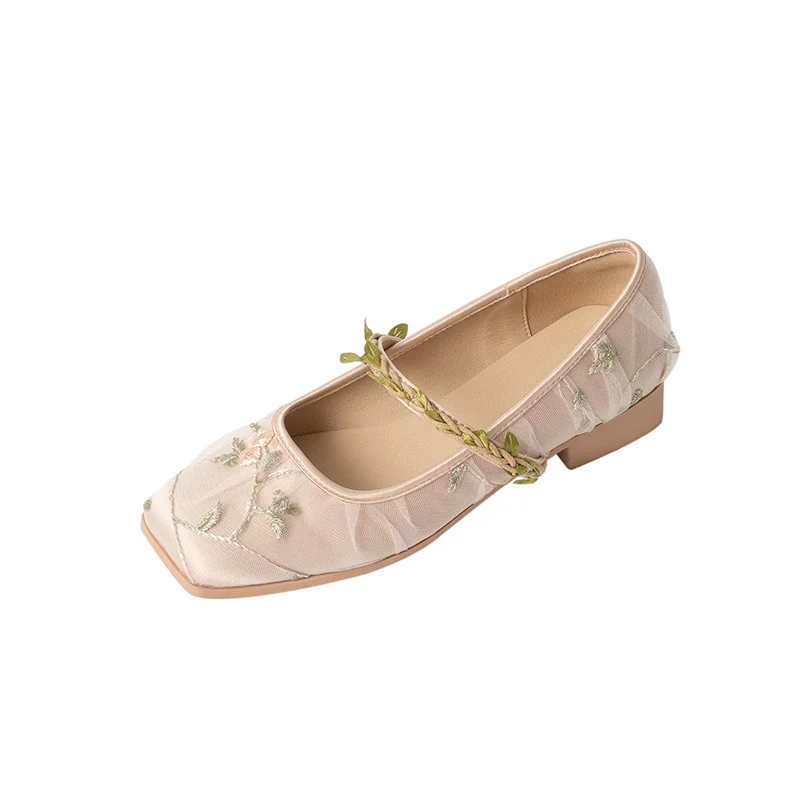 Женские туфли-лодочки с квадратным носком на низком каблуке |