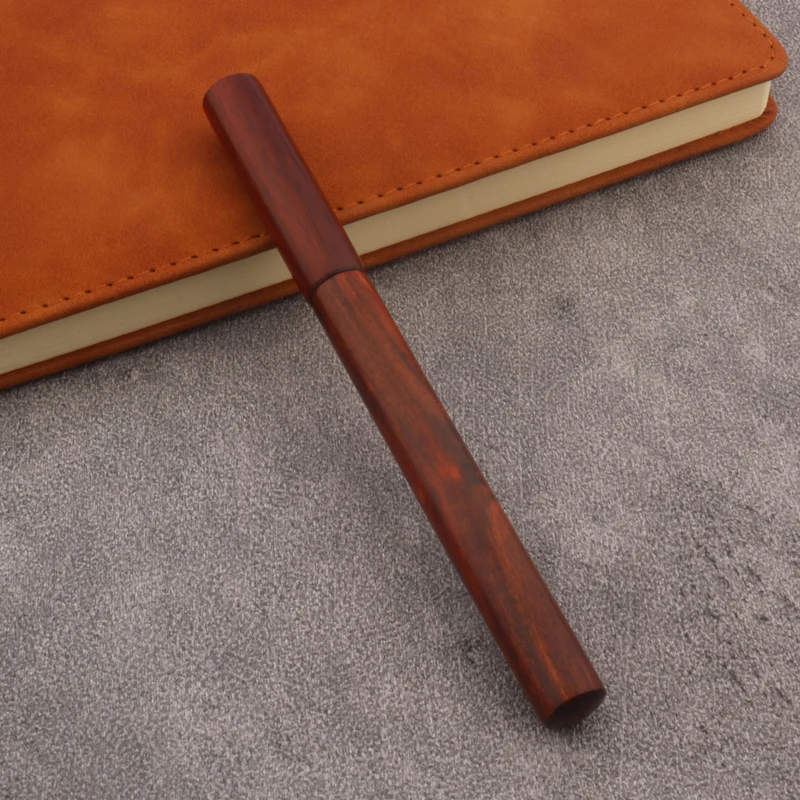 

Перьевая ручка Chouxiongluwei из дерева