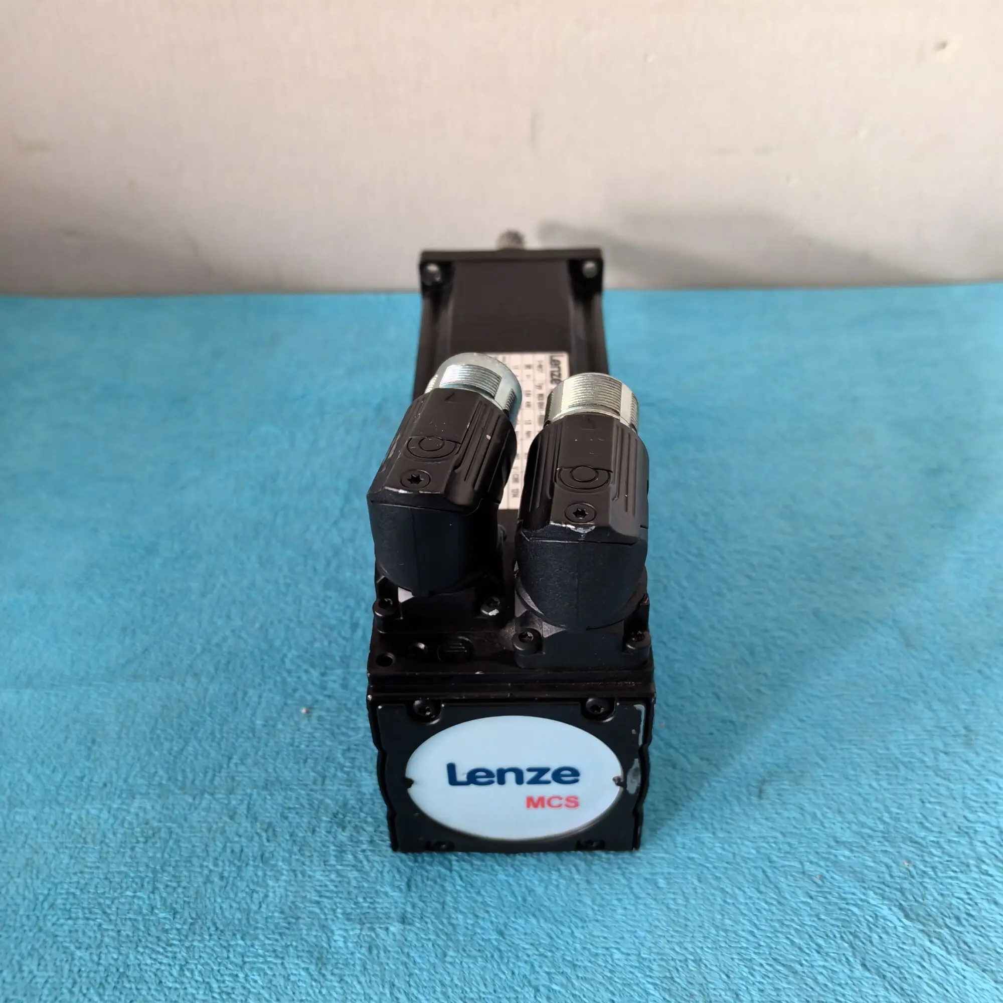 1 шт.★LENZE MCS06I41-RS0B0-Z0C0-ST5S00N-R0SU