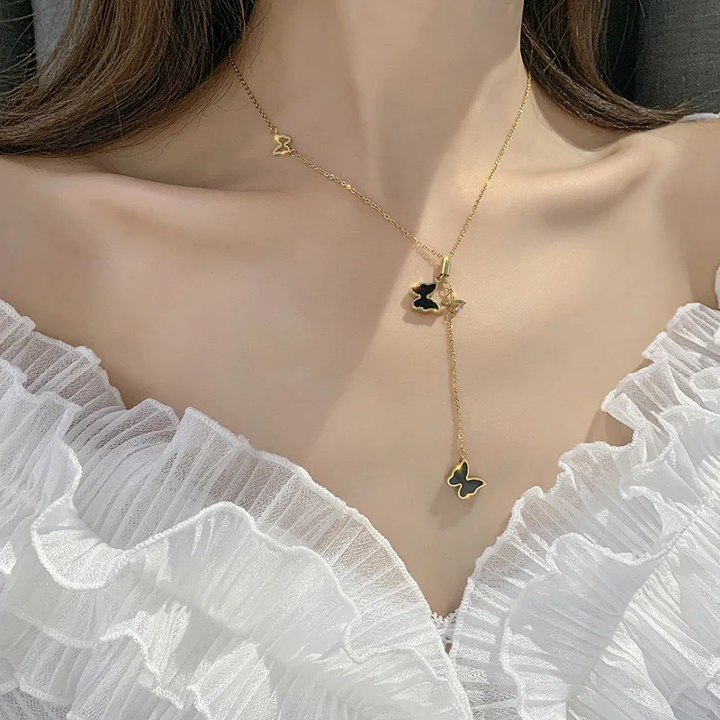 

Женское ожерелье с подвеской в виде бабочки