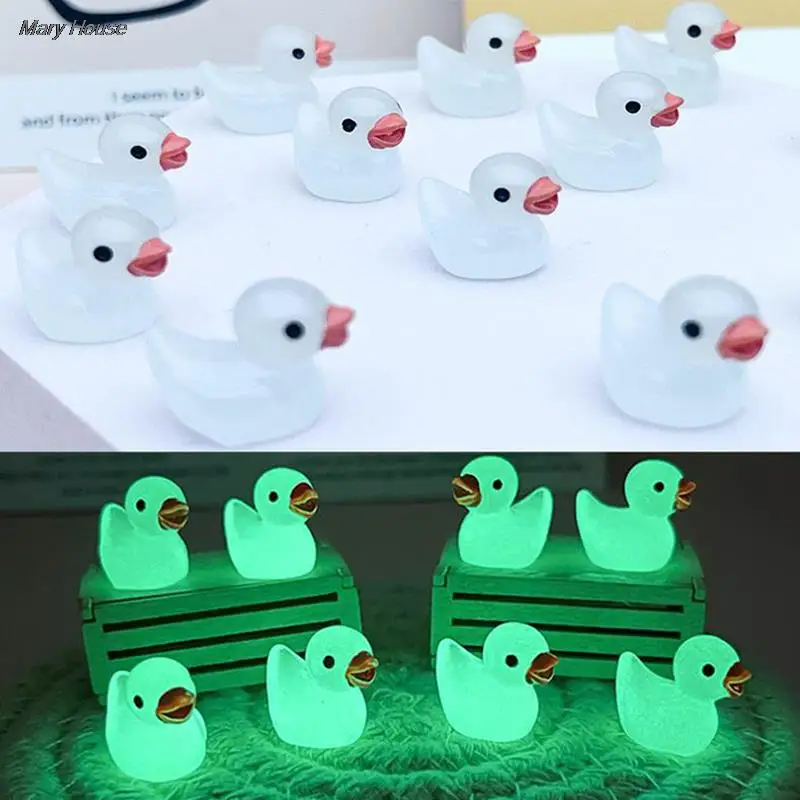 

5Pcs Mini Resin Fluorescent Duck Ornament Miniature Figures Tiny Duck Resin Dollhouse Decoration Cellphone Cases Decoration