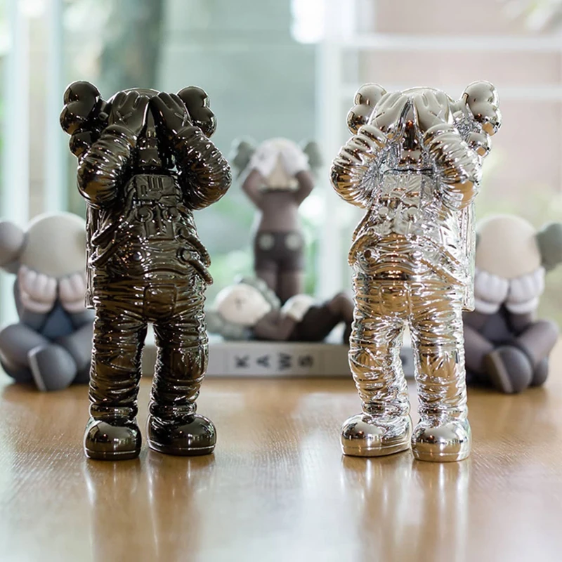 Electroplate Astronaut Sculpture Trendy Ornaments Home Decorative Figures Figurine Nordic Handicraft Statue Gifts Room Decor |