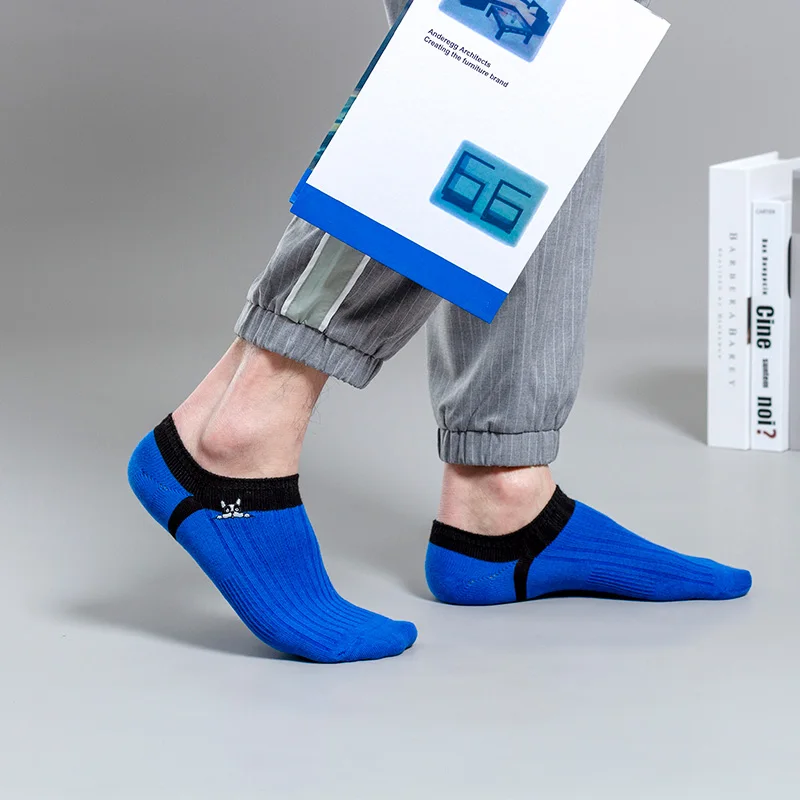 5 pairs of fashionable men's ship socks spring and summer non slip silicone invisible cotton socks men's casual ankle socks