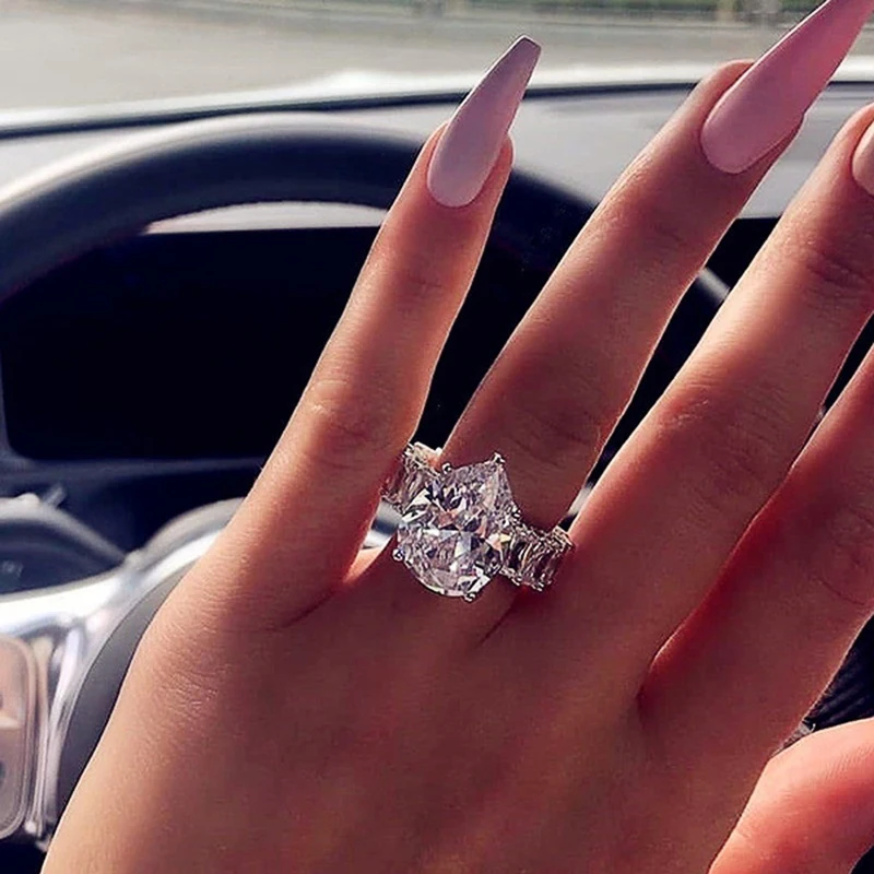 

Huitan Luxury Pear Shape Crystal Cubic Zirconia Rings Fashion Wedding Bands Jewelry for Women High Quality Ring Drop Shipping