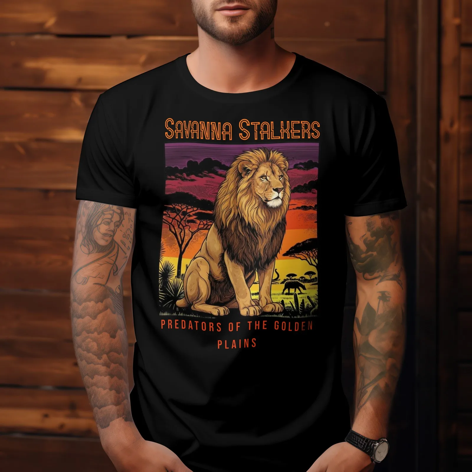 Фото Футболка Savanna Stalkers Lion Predator - подарок для любителей дикой природы, одежда для сафари №1