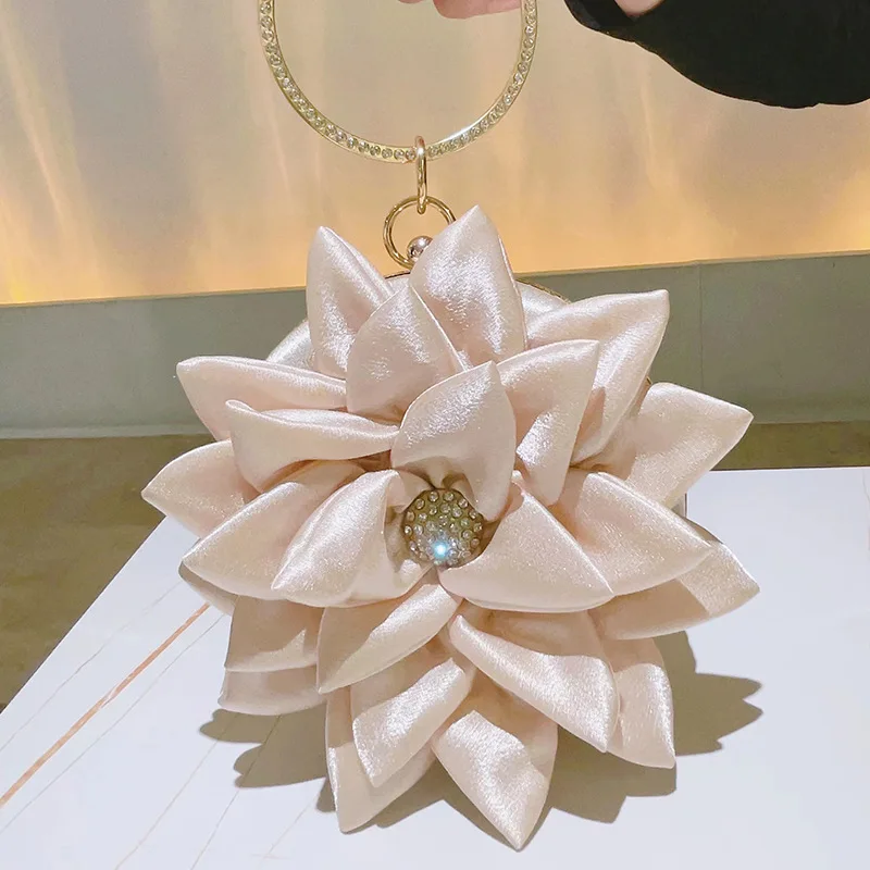 

New fashion three-dimensional flowers women's bag champagne handheld apricot retro style elegant dinner cheongsam bag fairy bag