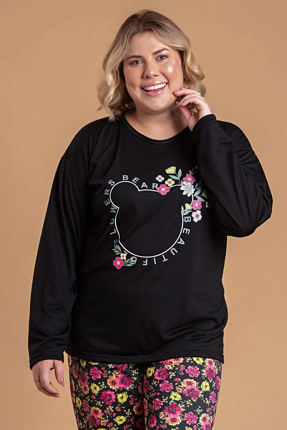 Женская пижама с цветами