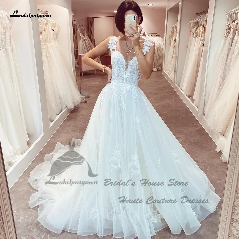 

Lakshmigown Modest Women Bridal Wedding Gown 2022 Robe Femme V neck Lace Beaded Boho Wedding Dresses Spaghetti Straps