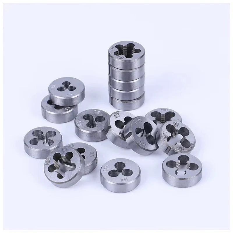 Набор метрических ручных метчиков и штампов M3-M12 40 шт