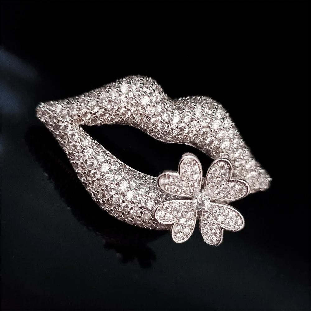 

Fashion Zircon Lip Brooch Female Upscale Atmospheric rotating flower corsage