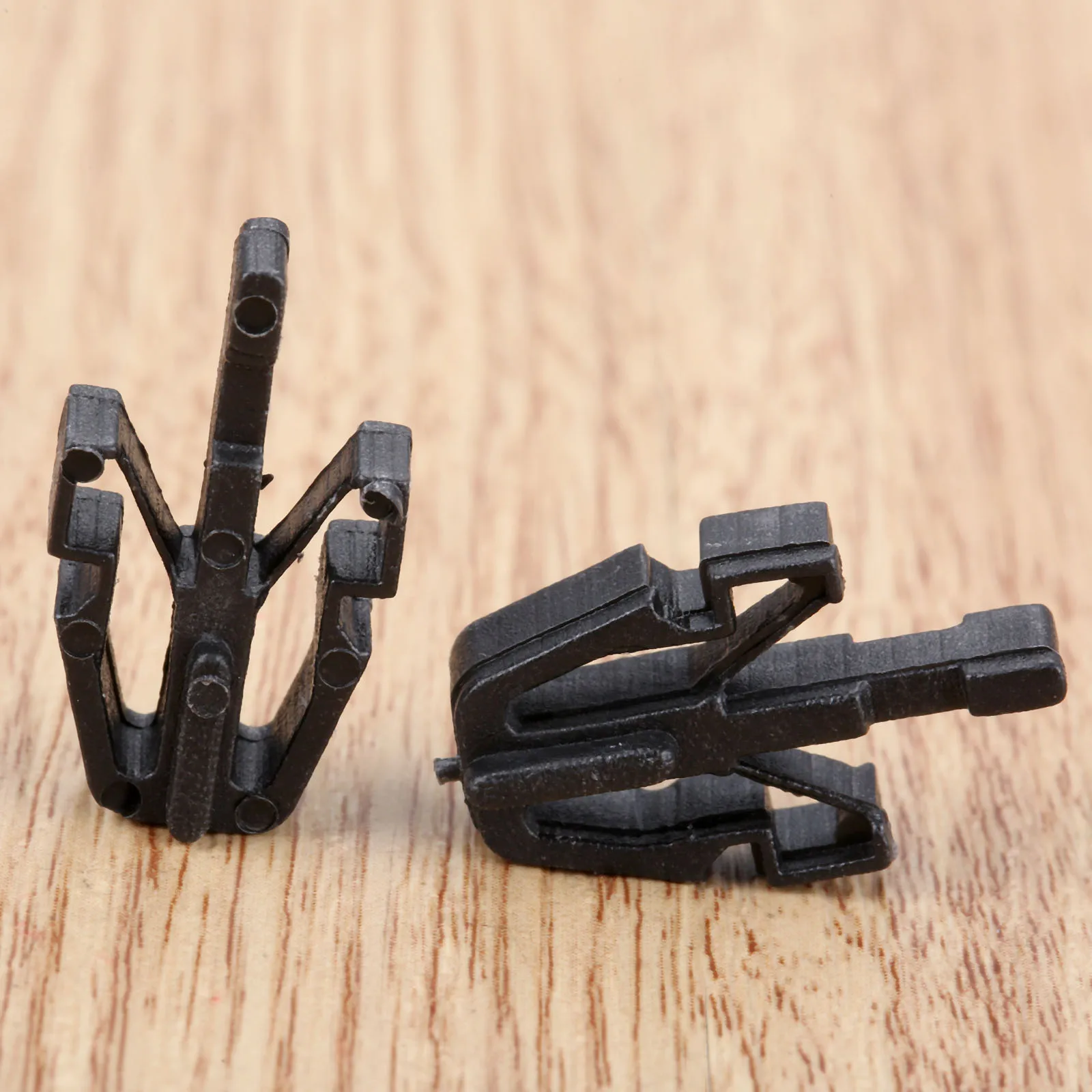 

Yetaha 20Pcs Car Grille Mounting Mount Clip Retainer Fastener 8942180270 Fit For Honda Mitsubishi Toyota Isuzu Ford Escort