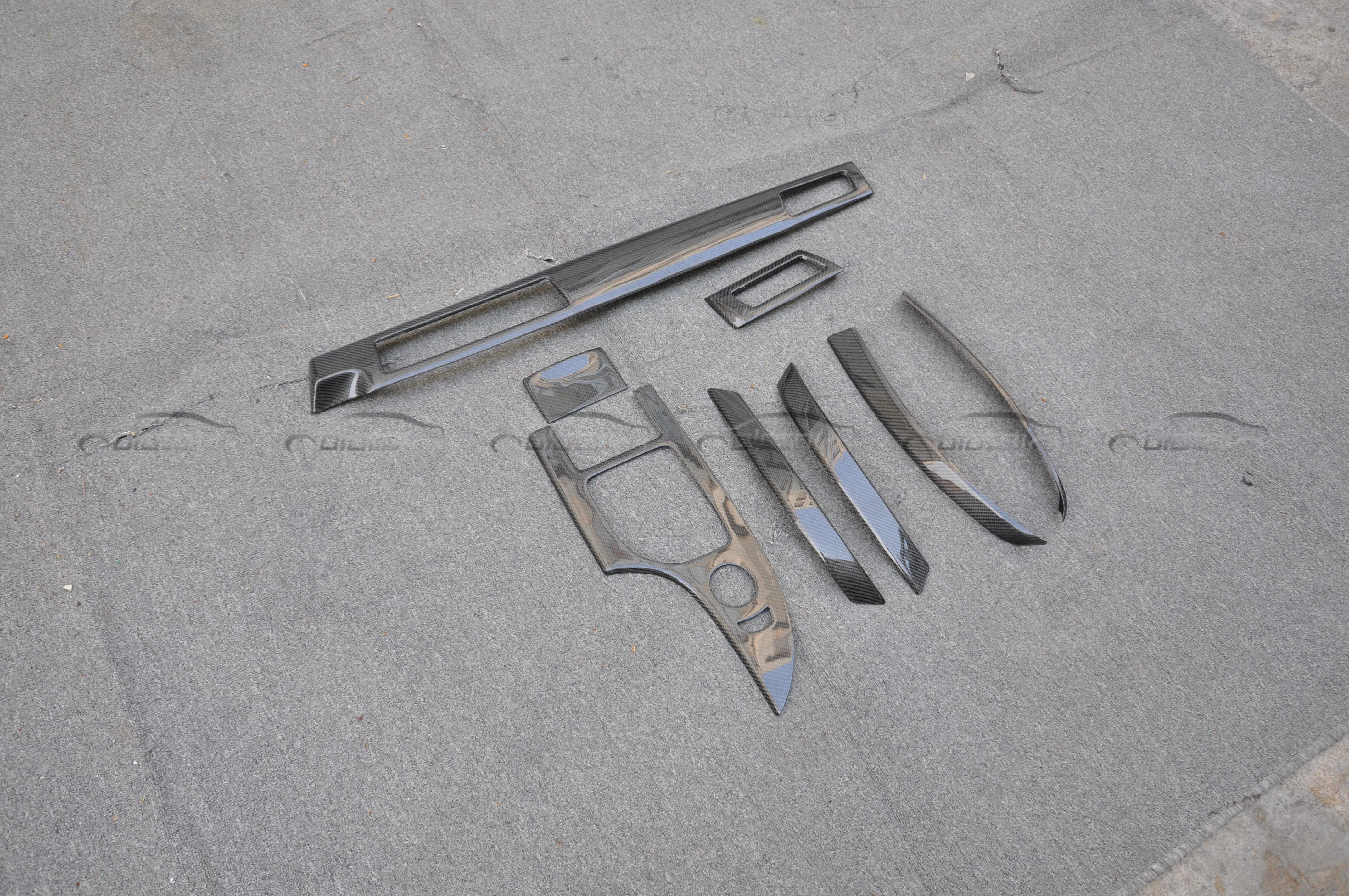 

Car Accessories Auto Decoration Carbon Fiber Interior Trim Kit For BMW E60 530d 535d 2001-2010