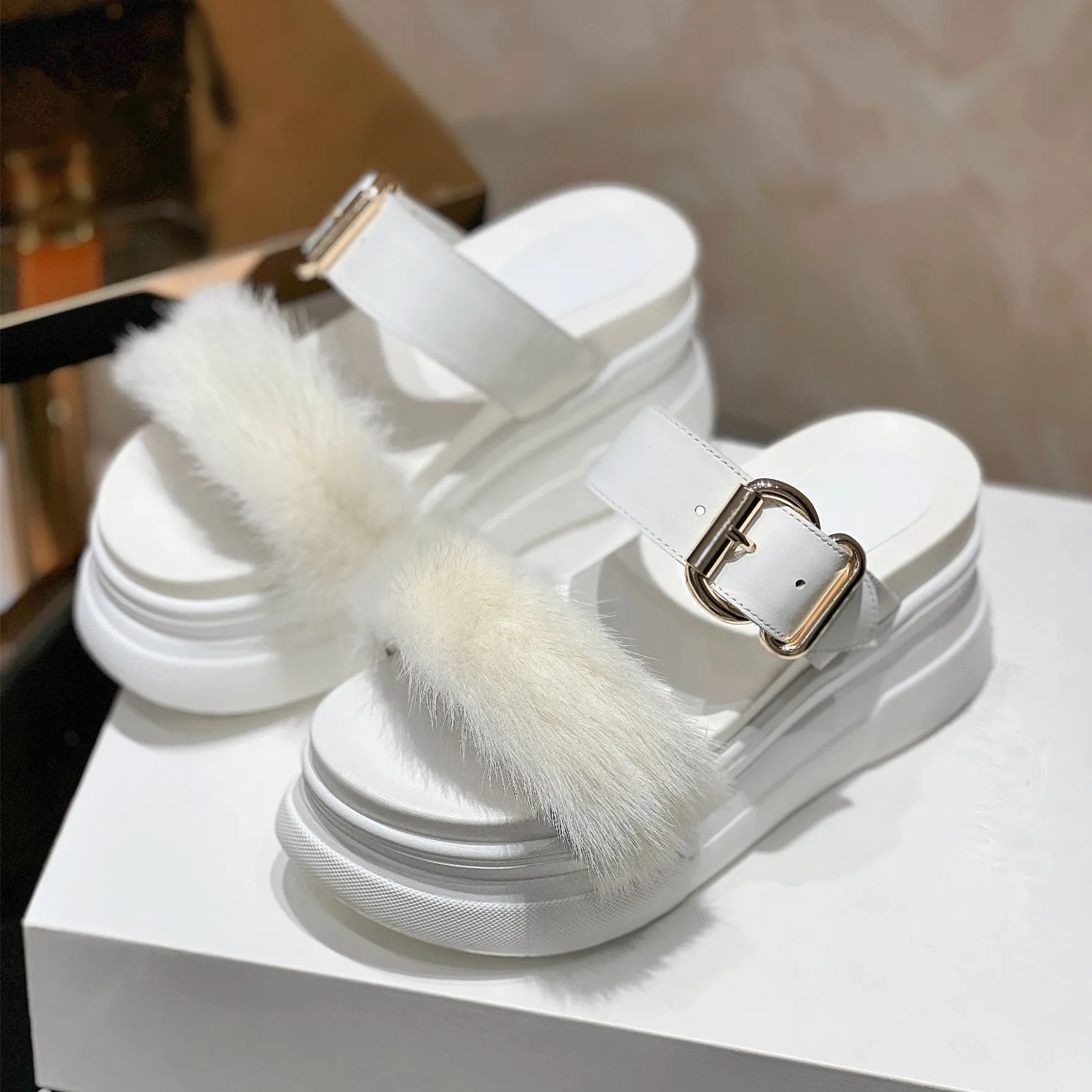 

New thick bottom slope heel women's sandals 2022 summer cowhide European and American fashion women's slippers