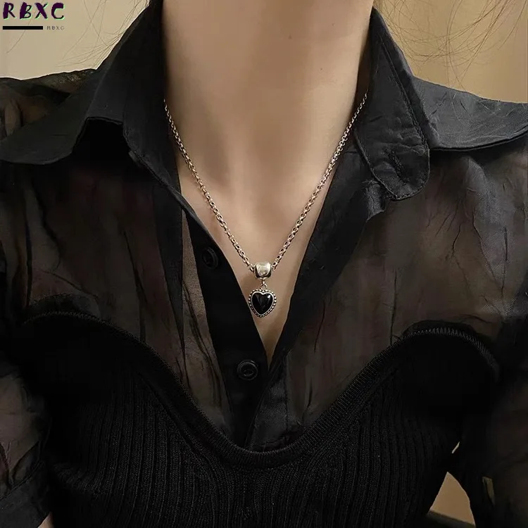 

Korean French Black Love Pendant Necklace Female Personality Simple and Versatile Temperament Fashion Neck Chain Collarbone
