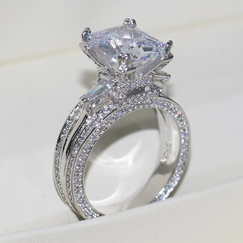 

2022 New Arrival Luxury Rectangle Engagement Ring for Women Anniversary Gift Jewelry Wholesale R7335