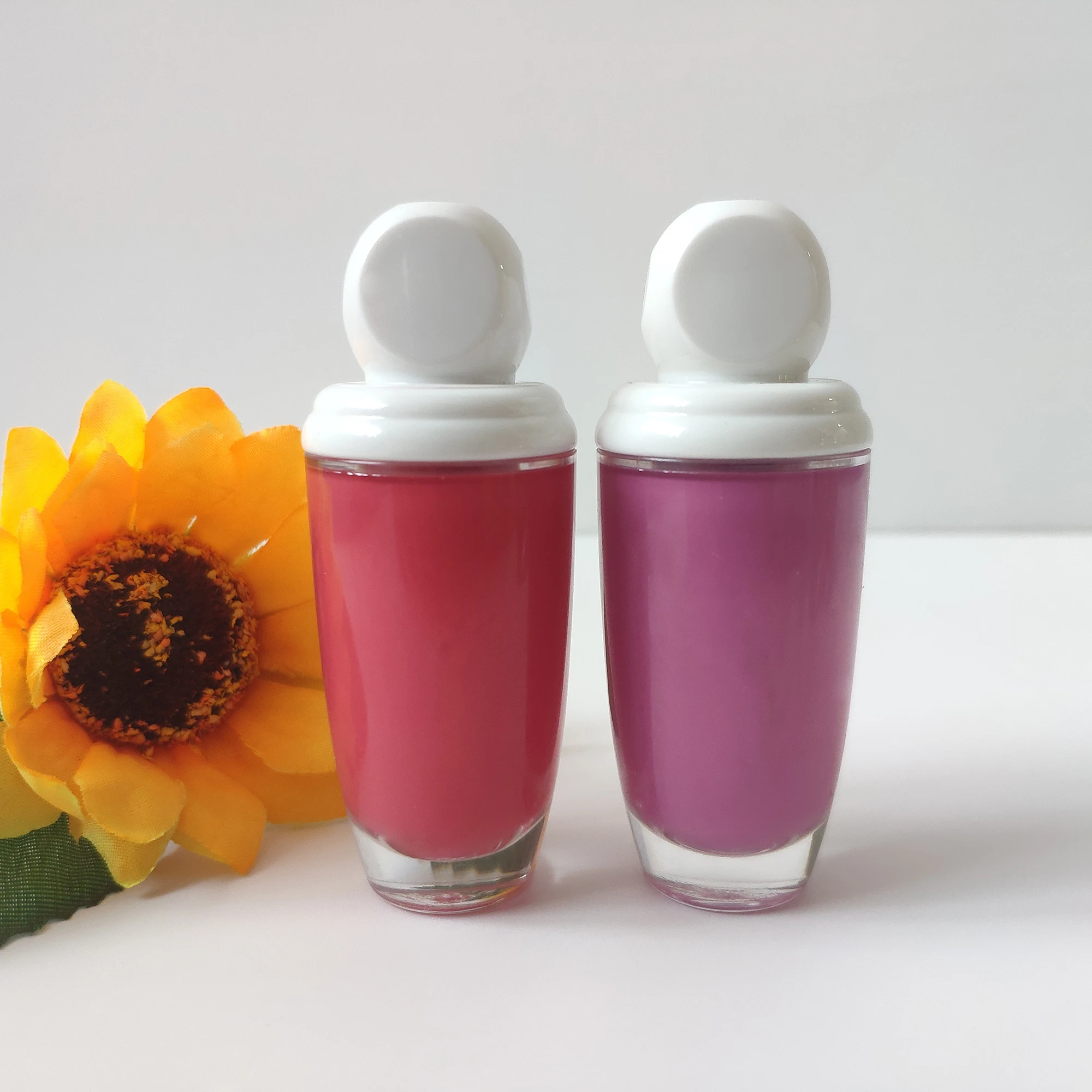 

Wholesale 40 Colors White Box Small Jar Cute Lip Gloss Long-lasting Moisturizing Lip Care Private Label Custom Bulk Makeup
