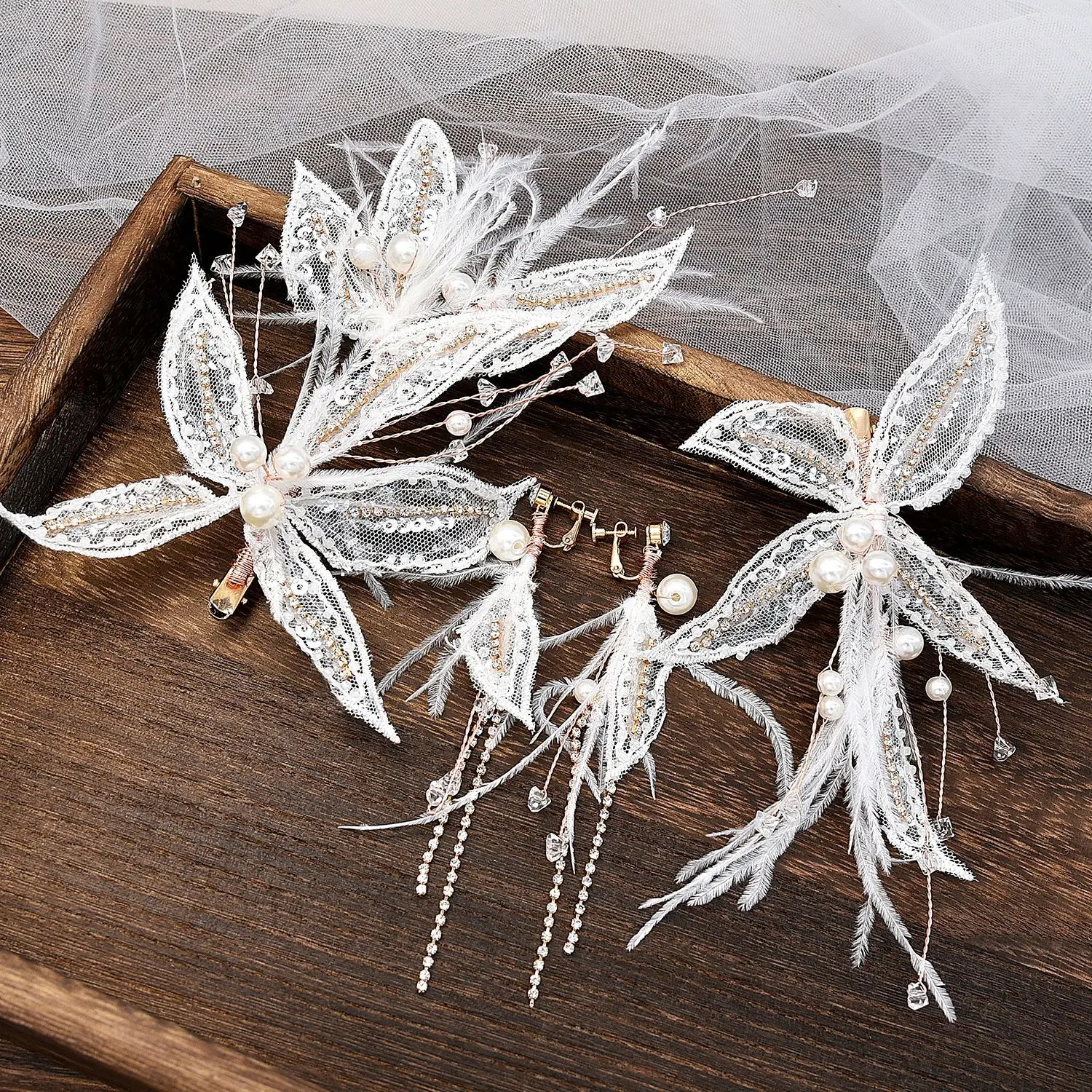 

Bridal headdress Feather Clip feather hairpin trim ear clip set