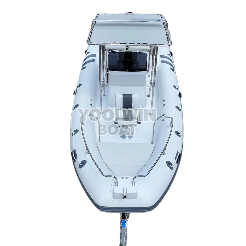 Фото Китайская надувная лодка RIB 680 из стеклопластика с глубоким V-образным корпусом, тентом T-top и бимини-тентом из Hypalon №4