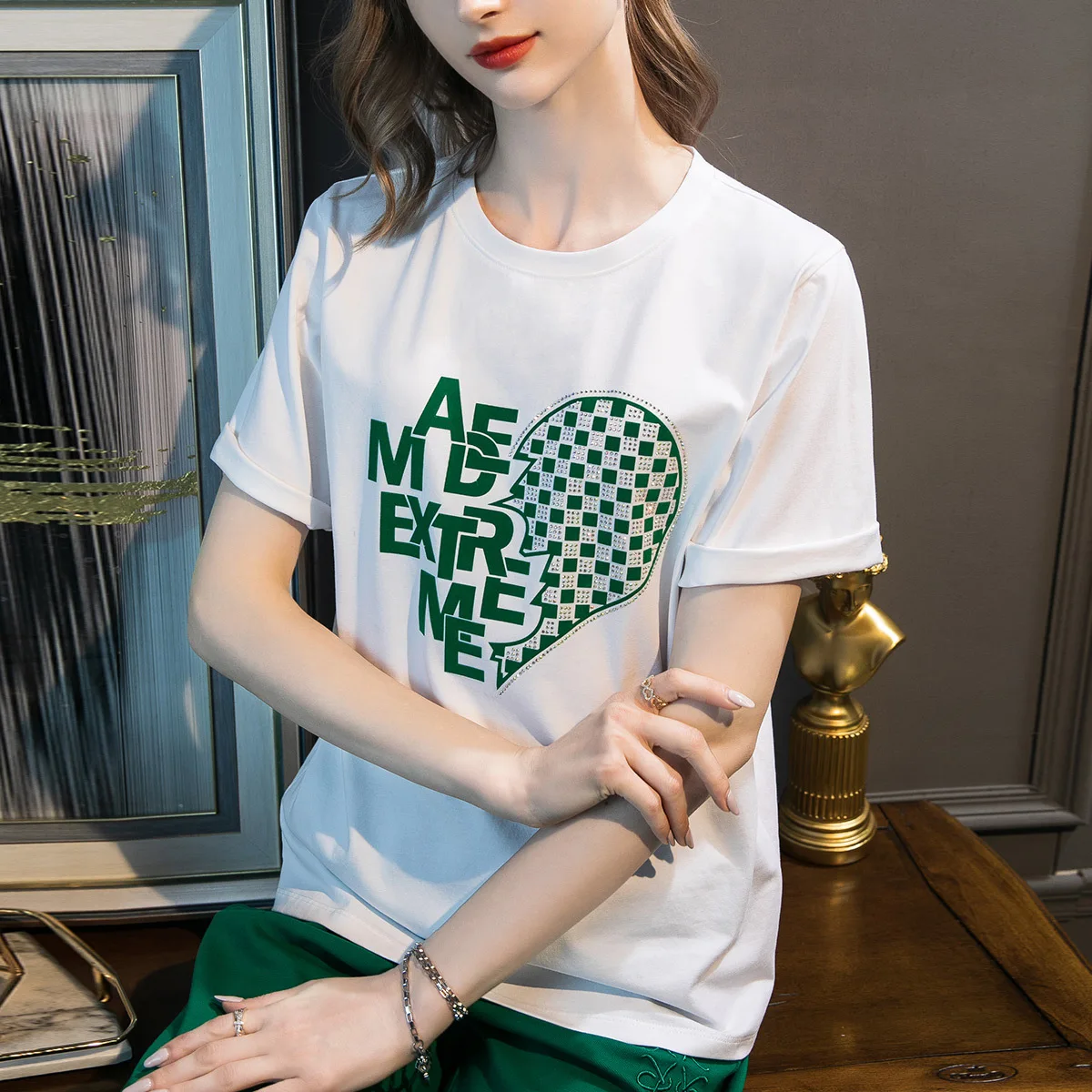 

Summer 2022 new print round collar white short-sleeved t-shirt women’s hot diamond love shirt