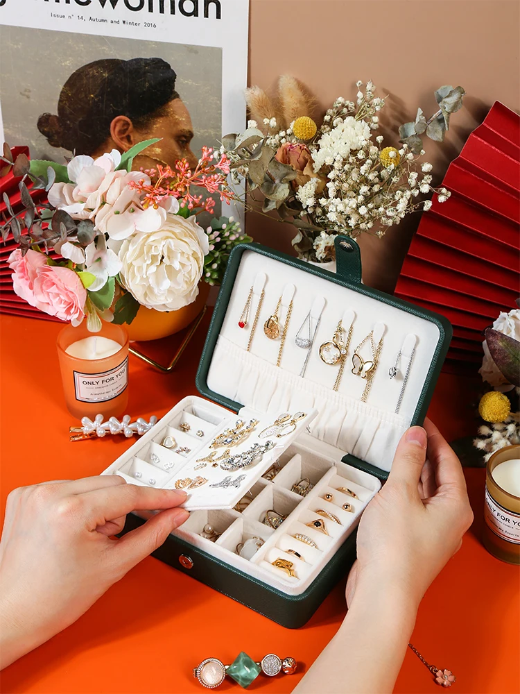 

Jewelry Organizer Display Travel Jewelry Case Boxes Portable Locket Necklace Jewelry Box Leather Storage Earring Ring Holder