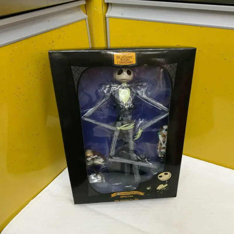 

The Nightmare Before Christmas Deluxe Jack Skellington with Interchangeable Heads Action Figure Collectible Model Toy Gift 35cm