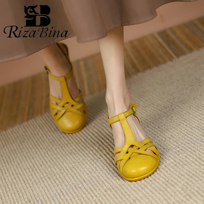 

Босоножки женские из натуральной коровьей кожи с Т-образным ремешком и закрытым носком