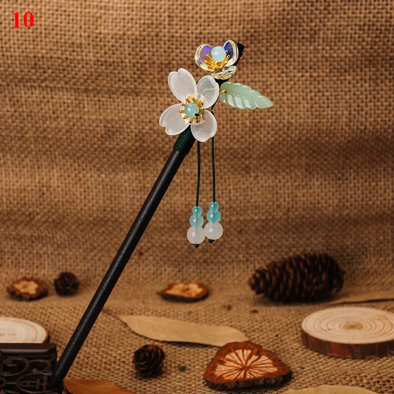 

Chinese Vintage Wooden Hair Stick Step Shake Tassels Ladies' Ancient Hanfu Hair Accessory Orchid Flower Hairpin Jewelry