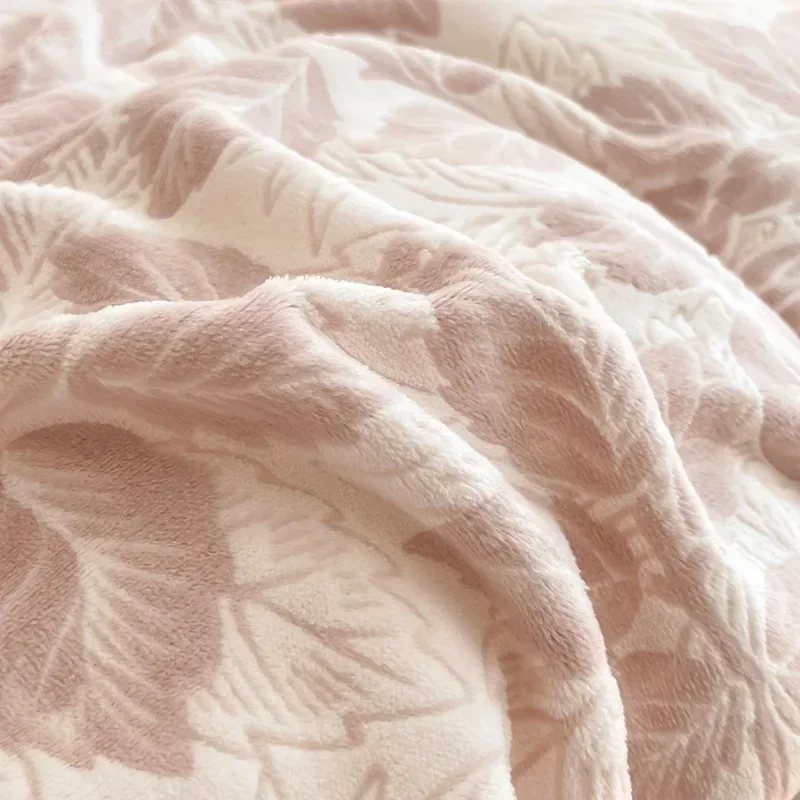 New thickened carved milk fleece four-piece set coral winter flannel sheet mattress quilt cover bedding