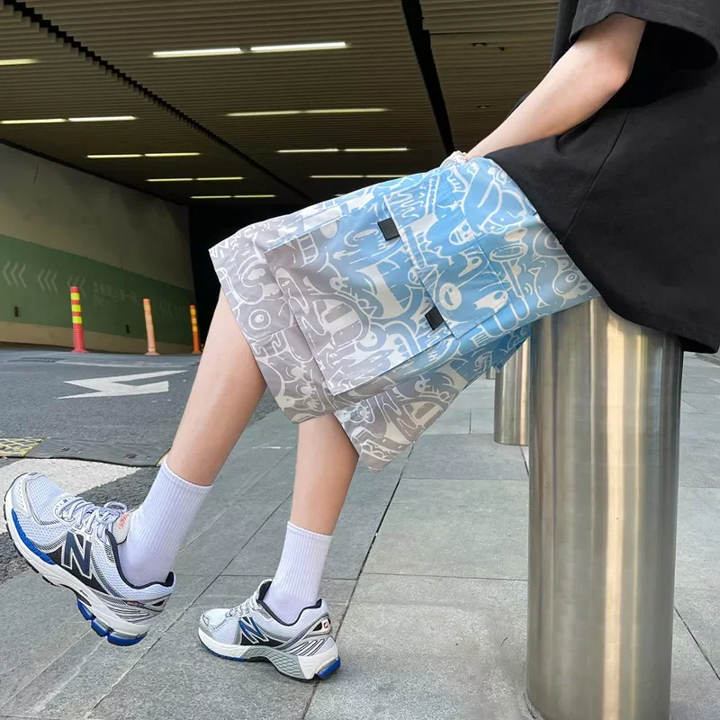 

Мужские шорты на шнуровке, с градиентным принтом и большими карманами