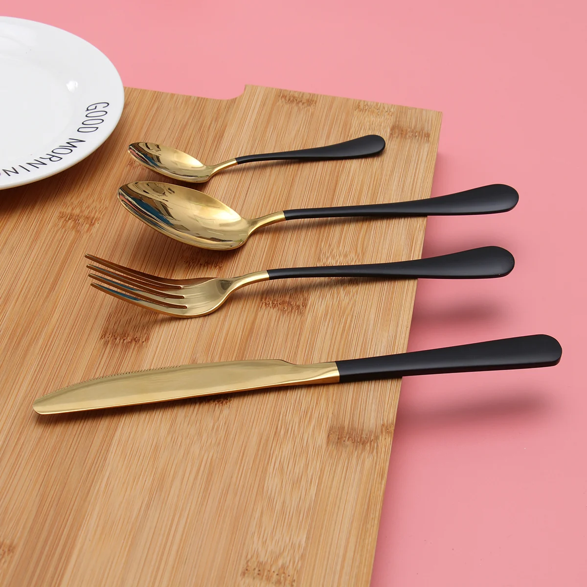 

4 Pcs/Set Dinner Forks Stainless Steel Cutlery Set Utensil Set Dinner Forks Flatware Set Gifts Sets Gilded Spoon Fork Kit