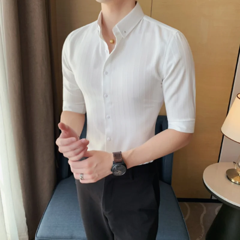 

Summer Fashion Trend Men's Stripe Middle Sleeve Sleeve Shirt Five Minutes Business Leisure Slim Personality Lining EuropeAmerica