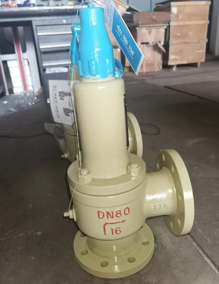 Напорный сосуд A48Y-16C DN15-DN200 PN10/PN16/PN25 WCB Фланцевые концы Предохранительный клапан