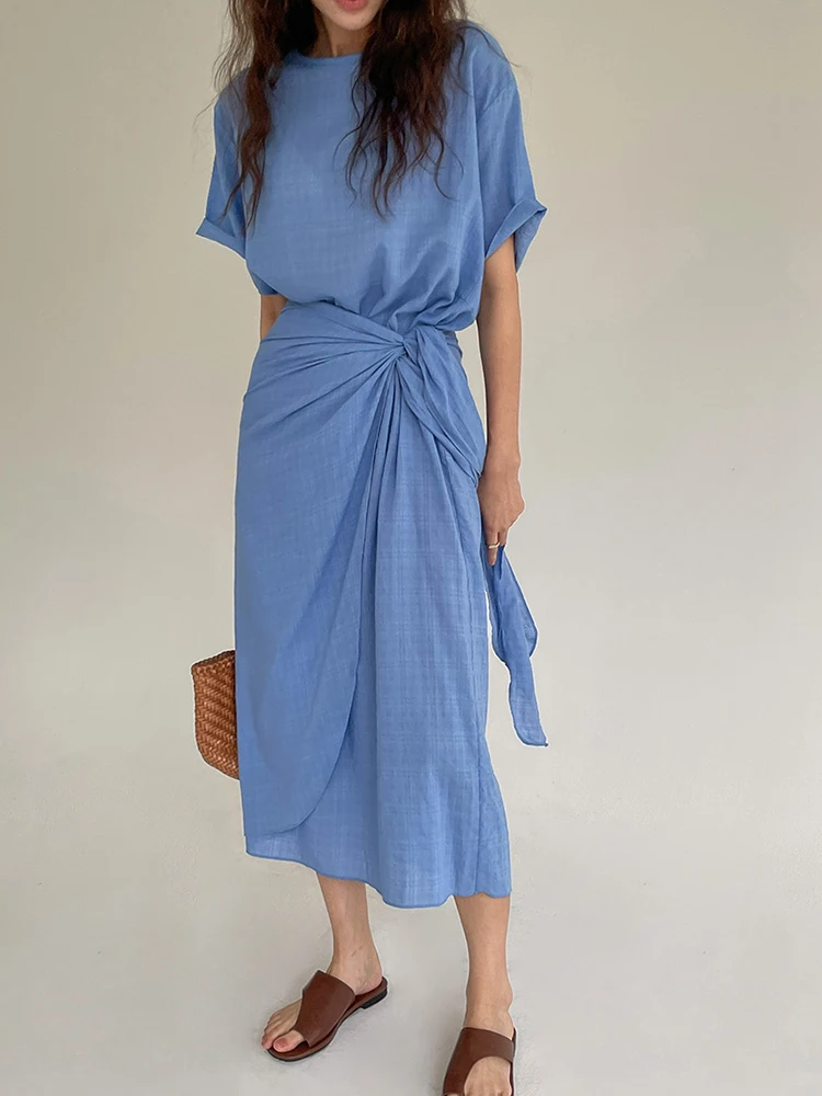 Женское платье-миди с круглым вырезом коротким рукавом и шнуровкой