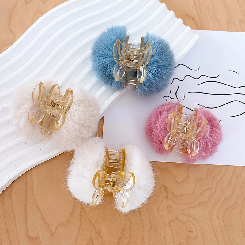 

Faux Fur Plush Hair Claw Fluffy Solid Color Hair Clip Cute Autumn Winter Hair Accessories For Women Girls Elegant Headwear New