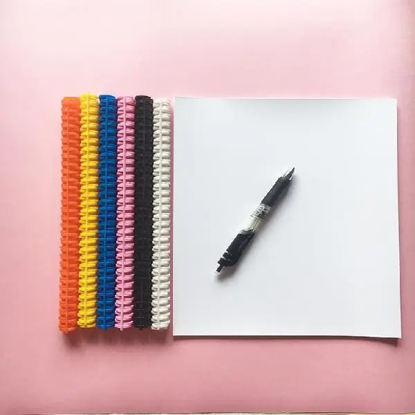 

Loose-Leaf Binding Strip Binding Clip Strip A4 30 Hole B5 Loose-Leaf Ring Plastic Binding Ring