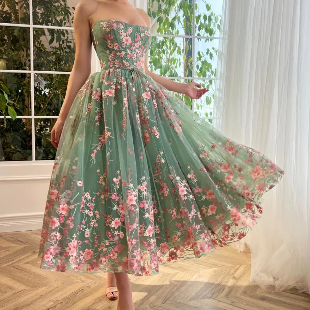 Свадебное платье без бретелек цвет в ассортименте