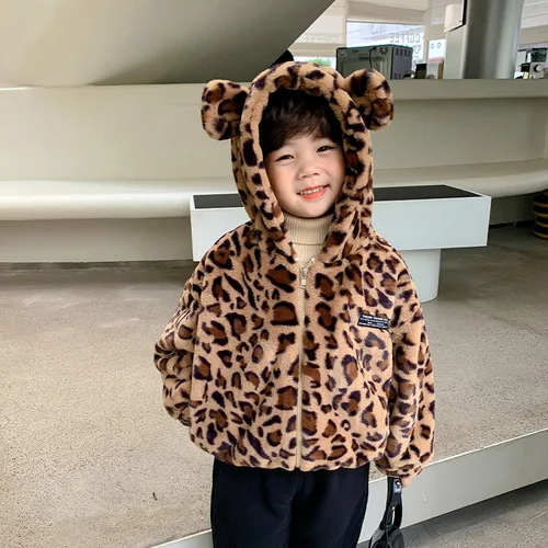 зимний мальчик 2022. дауны зимой. модная подростковая одежда. фильм про мальчика из дагестана. зимний мальчик 2022.