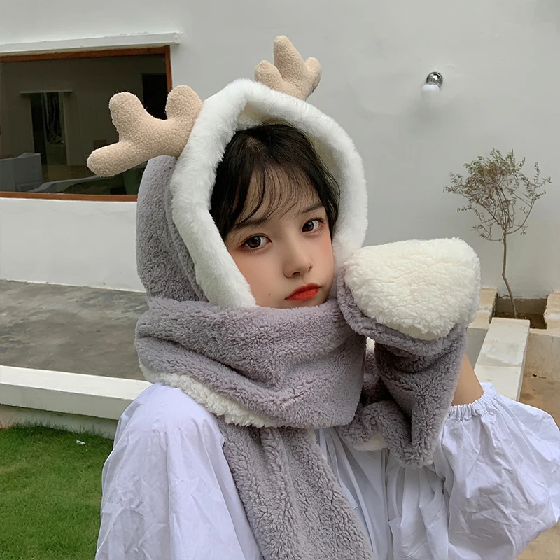 

New Deer Antler Hat Korean Version Of The Cute Girl With Winter Bear Scarf One Riding Warm Gloves Three-piece Sets Of Tide