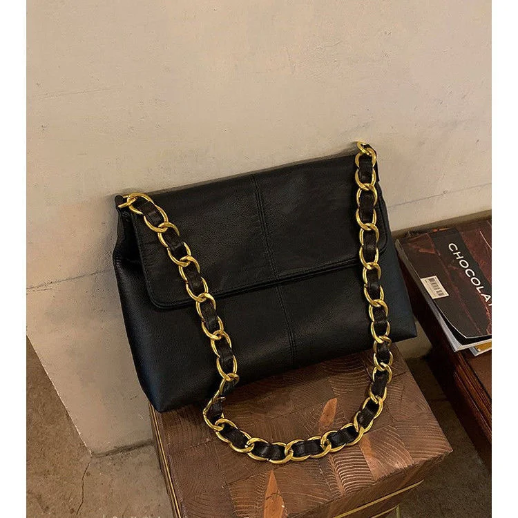 Новая трендовая женская сумка 2022 вместительные черные сумки на цепочке модная