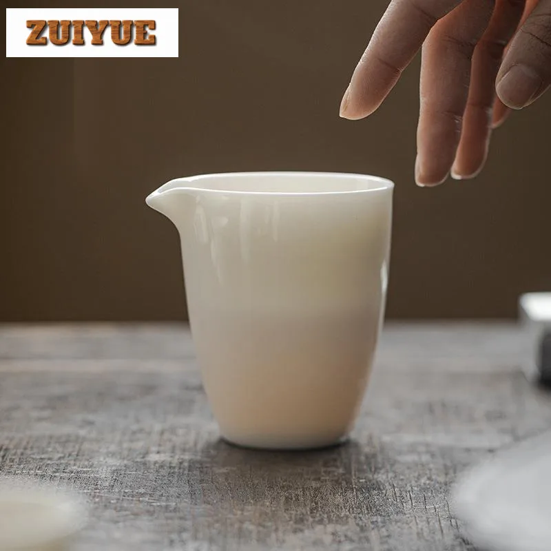 Кувшин для чая ручной работы с фильтром 200 мл