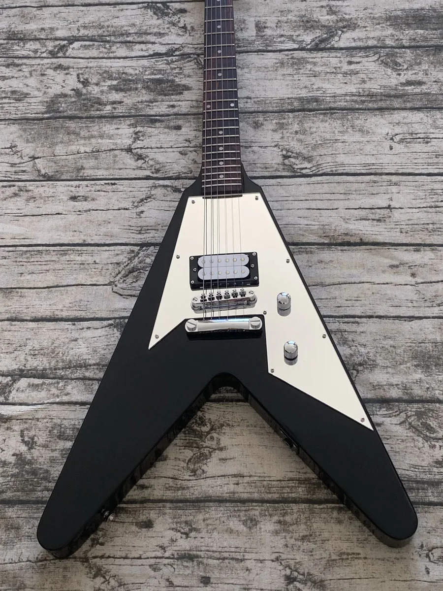 Пользовательская V черная электрическая гитара зеркальная накладка