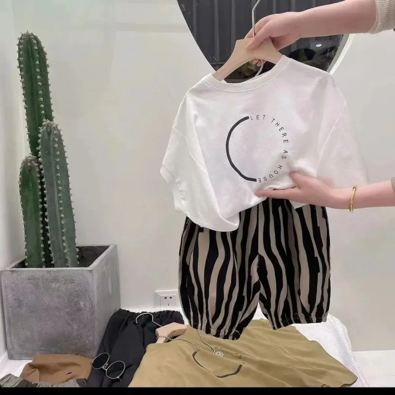 

Children's Clothing Short-sleeved Suit New Boys Korean Style Summer Bat Short-sleeved Girls' Capris Foreign Two-piece