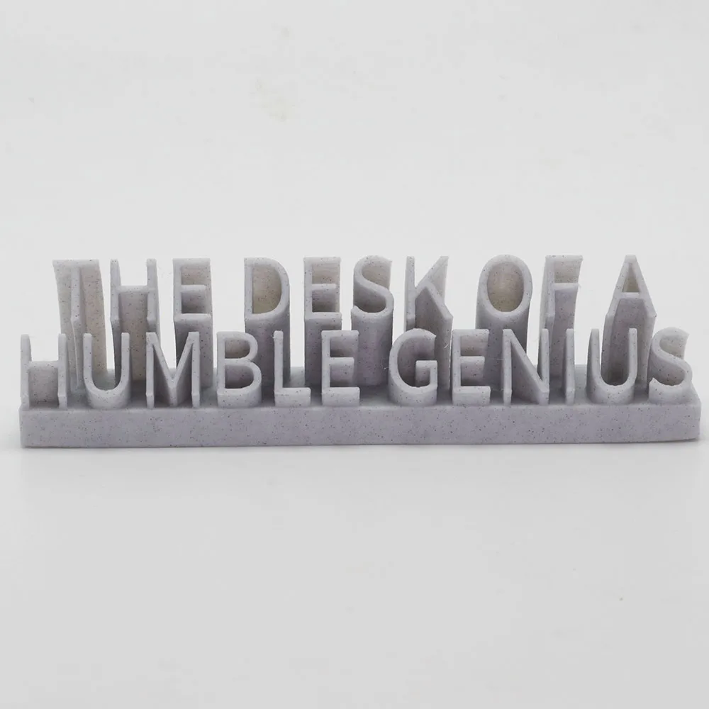 Стол со скромным гением оформление интерьера для дома и офиса подарки