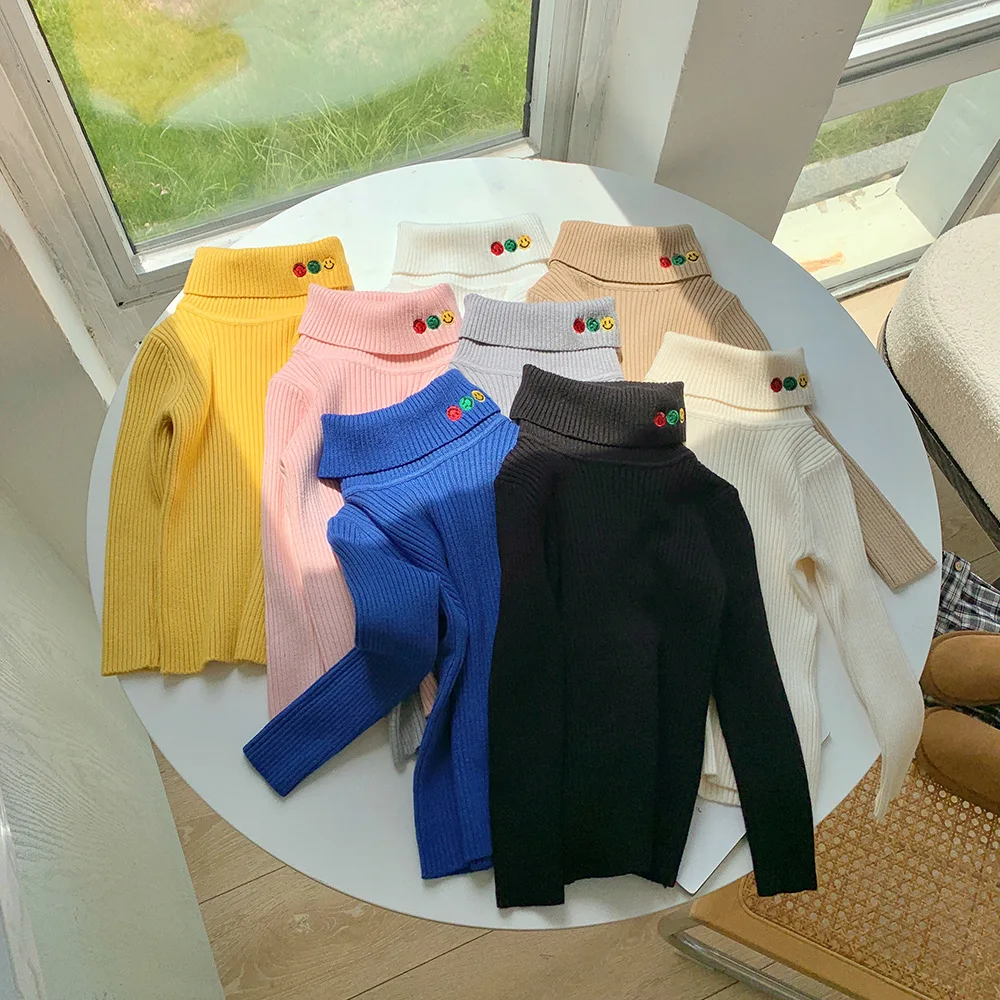 

Детский трикотажный свитер-водолазка