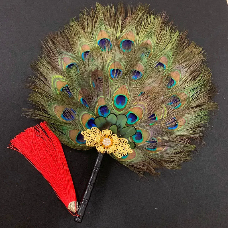 

Peacock Feather Fan Antique Handheld Round Fan Photography Props Stage Performance Dance Fan Craft Gift Wedding Party Decoration