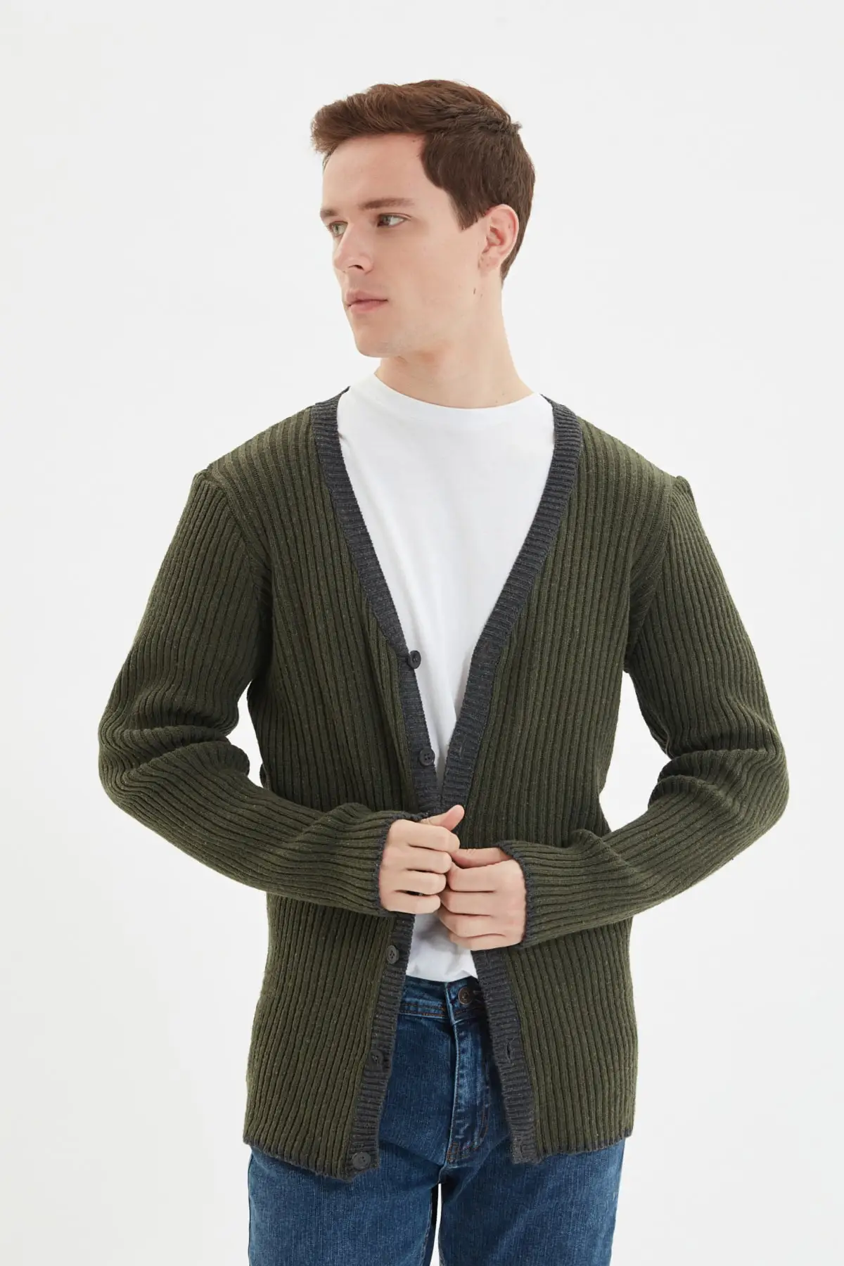 

Trendyol Men 'S Regular Fit Contrast Color Pat Detaylı Cardigan TMNAW22HI0624