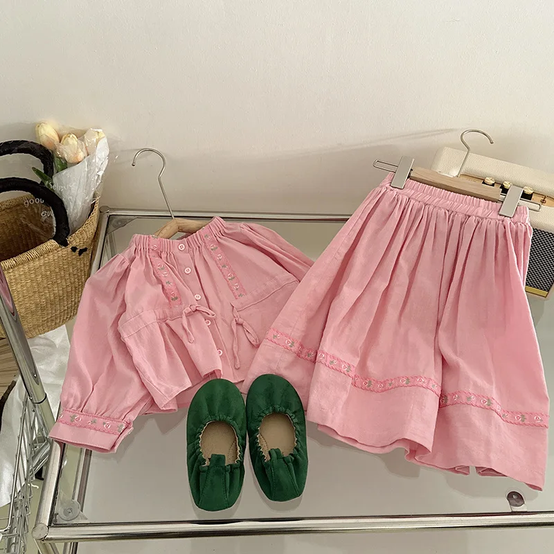 

Комплект из 2 предметов для девочек, розовая футболка с круглым вырезом и пышными рукавами + Свободная юбка трапециевидной формы с цветочным рисунком, детская одежда на весну и осень, костюмы