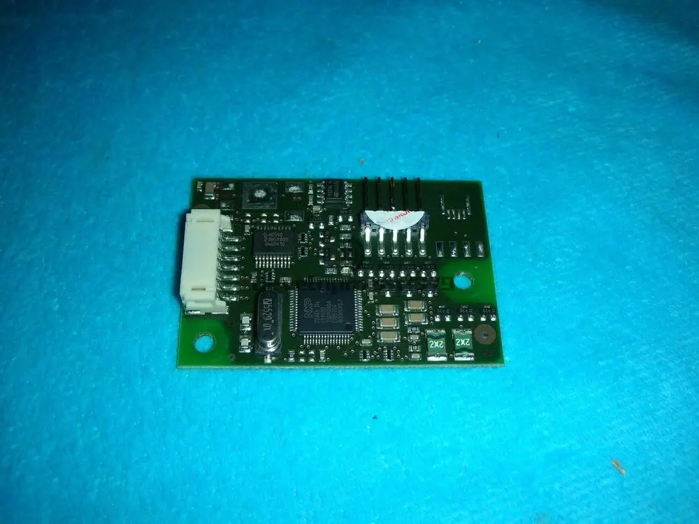 

1 шт., дисплей B & R PPCTC1/1 050001044-01, полностью протестированная