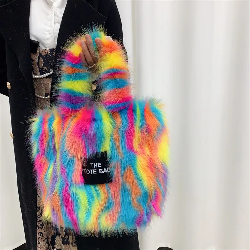 Luxury Fluffy Faux Fur Tote Bag Designer Plush Women Handbags and Purses Soft Shoulder Crossbody Bags for Women Shopper Bag Chic