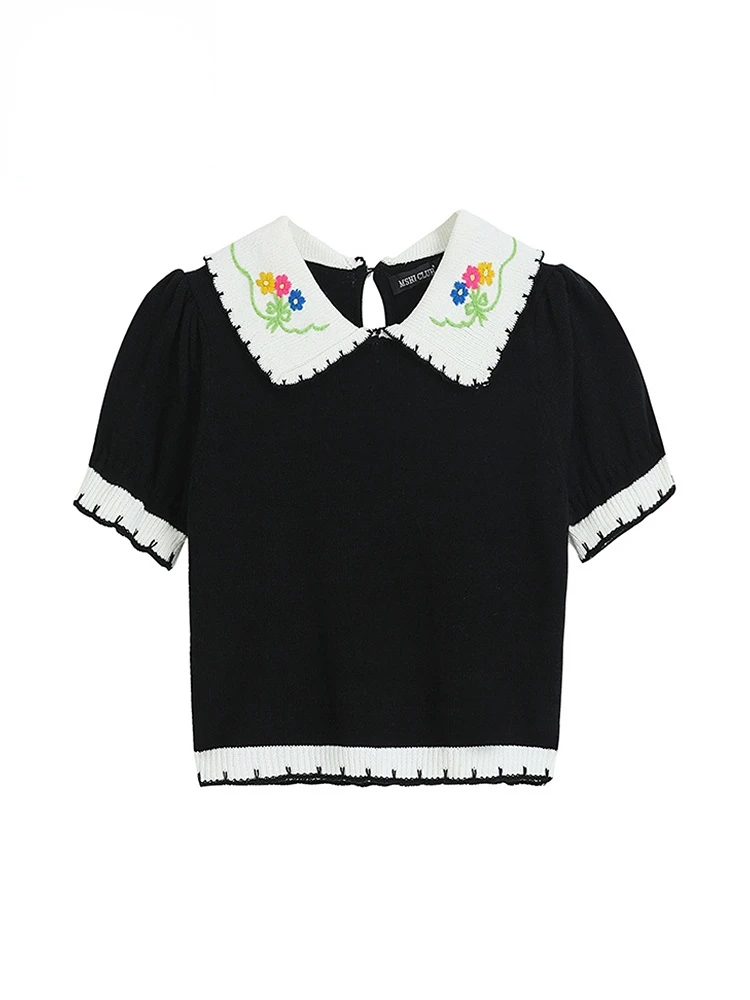 

Женская трикотажная футболка с цветочной вышивкой, контрастных цветов